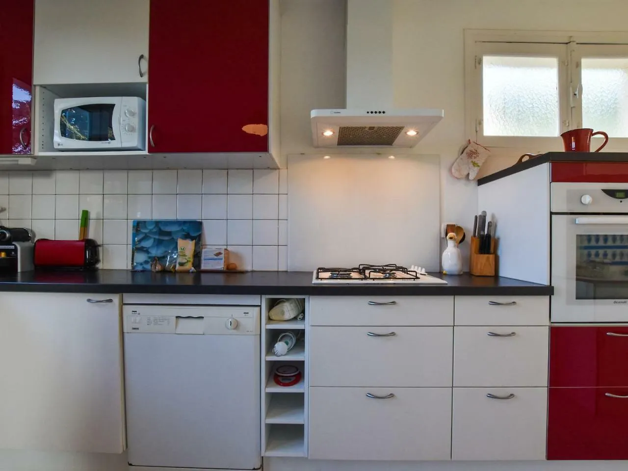 Beautiful Holiday Home With Sea View In ארקוי